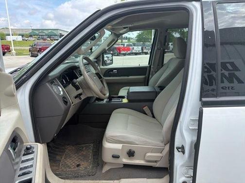 Oxford White Clearcoat 2009 Ford Expedition XLT