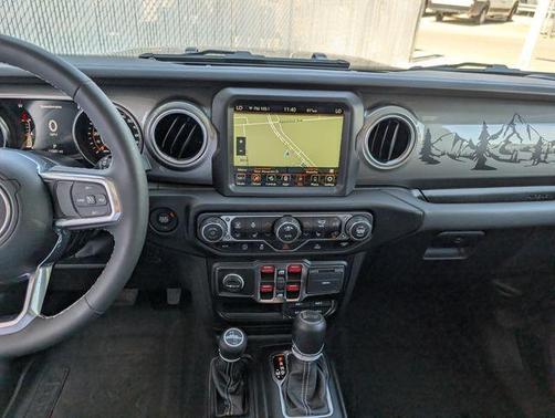Black Clearcoat 2023 Jeep Wrangler Sahara