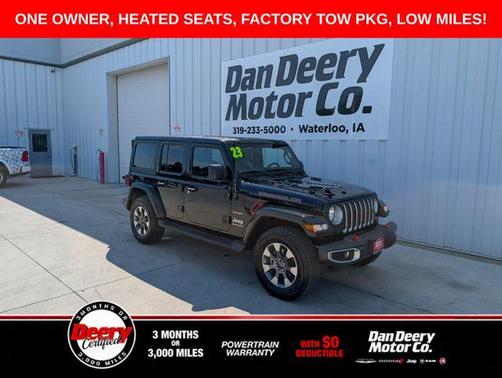 Black Clearcoat 2023 Jeep Wrangler Sahara