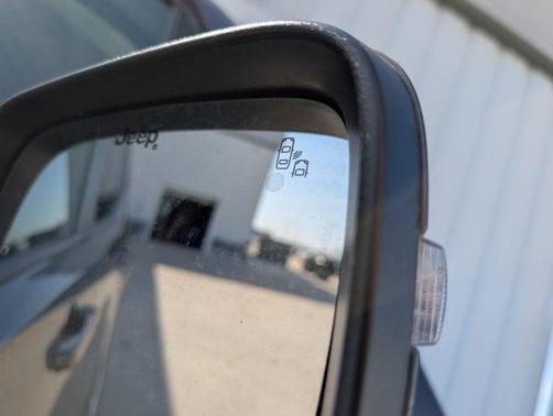 Granite Crystal Clearcoat Metallic 2021 Jeep Renegade Limited