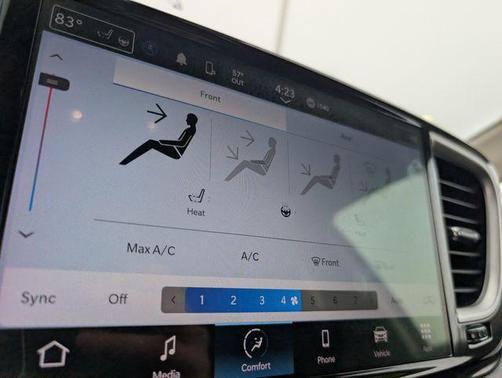 2024 Chrysler Pacifica Touring-L