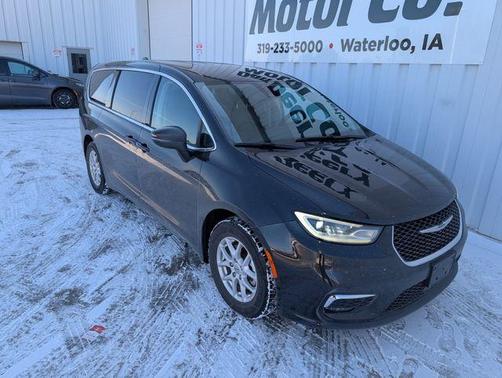 2024 Chrysler Pacifica Touring-L