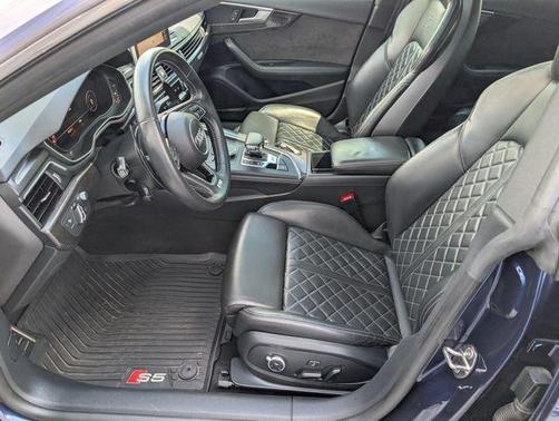 Navarra Blue Metallic 2019 Audi S5 3.0T Prestige