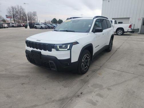 Bright White Clearcoat 2026 Jeep Cherokee LAREDO/LIMITED