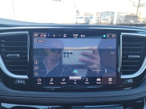 2026 Chrysler Pacifica Pinnacle