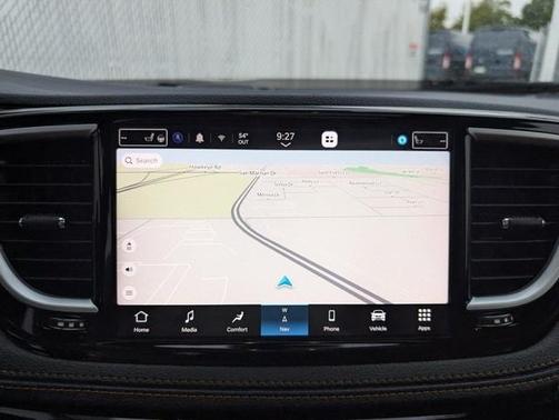 2023 Chrysler Pacifica Hybrid Pinnacle