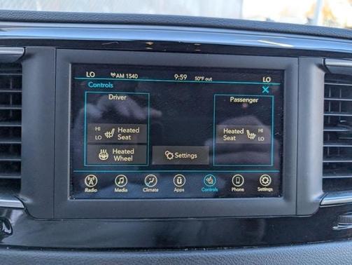 2020 Chrysler Pacifica Touring-L