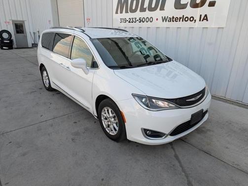 2020 Chrysler Pacifica Touring-L