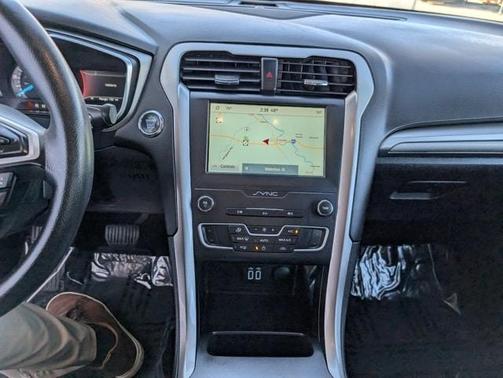 2020 Ford Fusion Hybrid SE