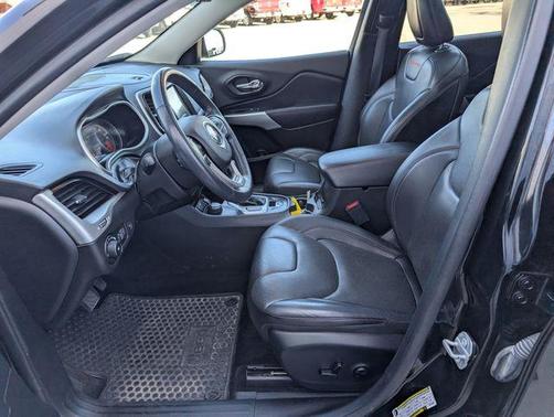 Diamond Black 2018 Jeep Cherokee Trailhawk