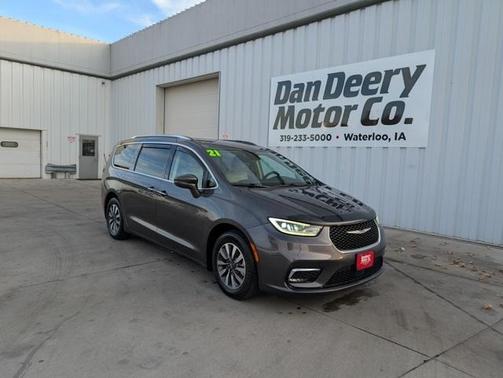 2021 Chrysler Pacifica Touring-L