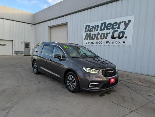 2021 Chrysler Pacifica Touring-L