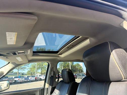 Brilliant Black Crystal Pearlcoat 2015 RAM 1500 Longhorn