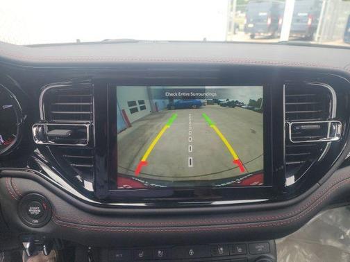 DB Black Crystal Clearcoat 2026 Dodge Durango GT Plus HEMI V8