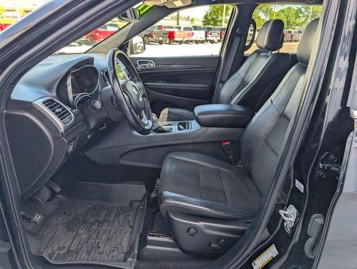 Diamond Black 2022 Jeep Grand Cherokee WK Laredo
