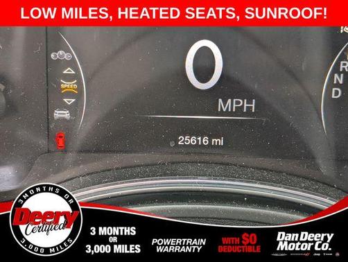 Diamond Black 2022 Jeep Grand Cherokee WK Laredo