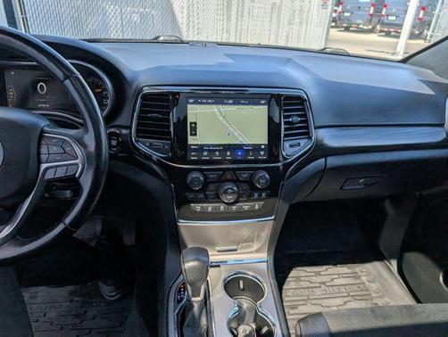 Diamond Black 2022 Jeep Grand Cherokee WK Laredo