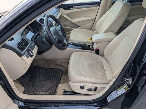 2015 Volkswagen Passat 1.8T Limited Edition