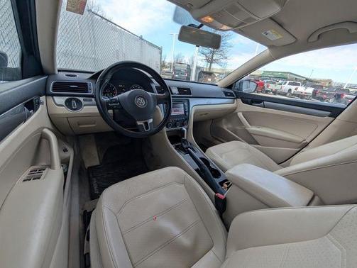 2015 Volkswagen Passat 1.8T Limited Edition