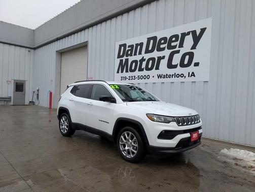 2022 Jeep Compass Latitude Lux