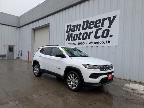 2022 Jeep Compass Latitude Lux