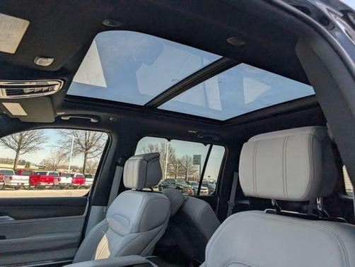 Diamond Black 2025 Jeep Grand Wagoneer Base