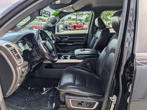 Diamond Black 2019 RAM 1500 Laramie