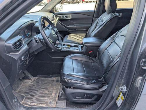 Magnetic 2020 Ford Explorer XLT