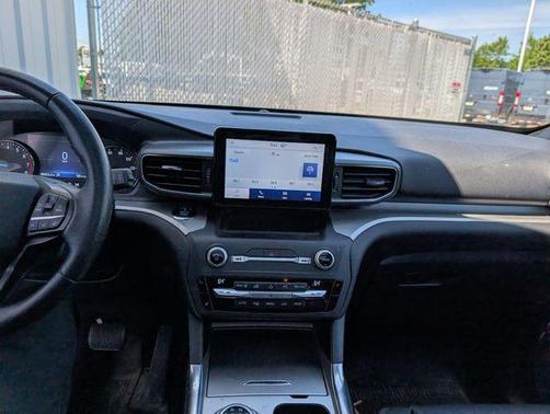 Magnetic 2020 Ford Explorer XLT