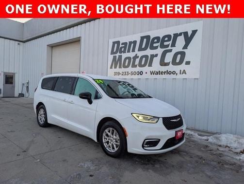 2024 Chrysler Pacifica Touring-L