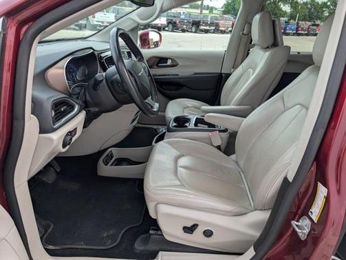 2019 Chrysler Pacifica Touring-L Plus