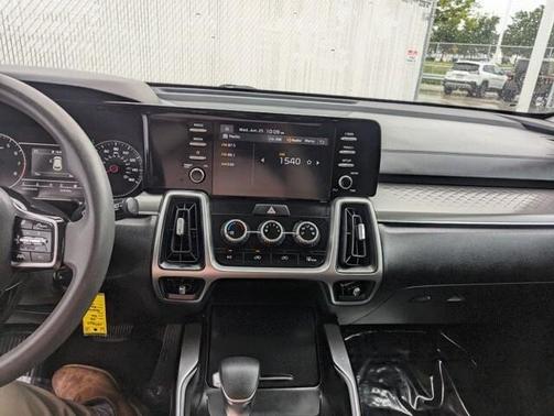 2022 Kia Sorento LX