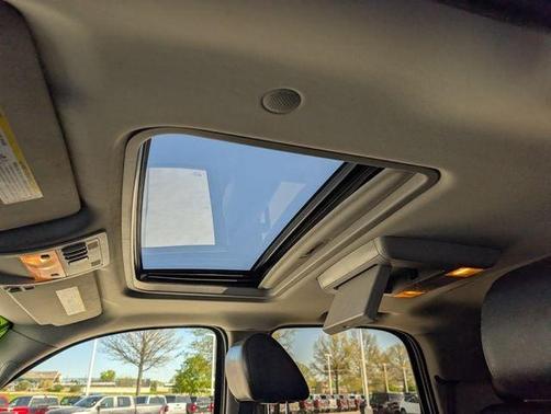 Summit White 2013 Chevrolet Tahoe LTZ