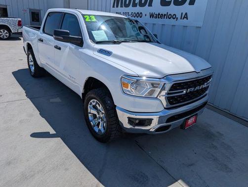 Bright White Clearcoat 2023 RAM 1500 Big Horn