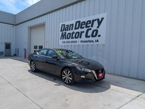 2022 Nissan Altima 2.5 SR