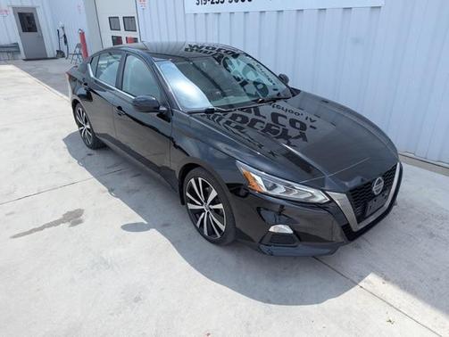 2022 Nissan Altima 2.5 SR