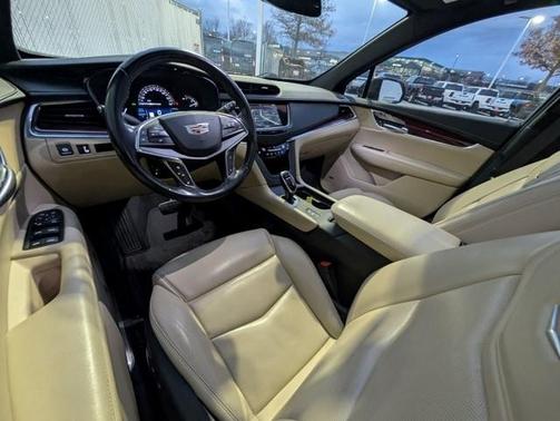 2019 Cadillac XT5 Premium Luxury