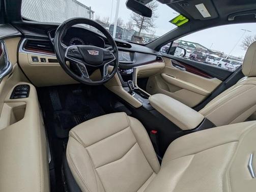 2019 Cadillac XT5 Premium Luxury