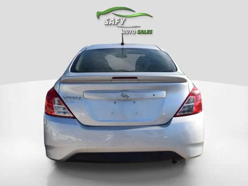 2018 Nissan Versa 1.6 S+