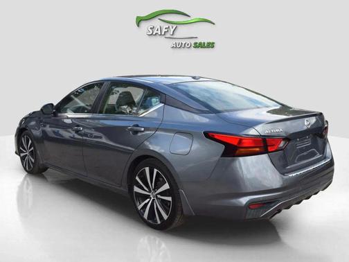 2020 Nissan Altima SR FWD