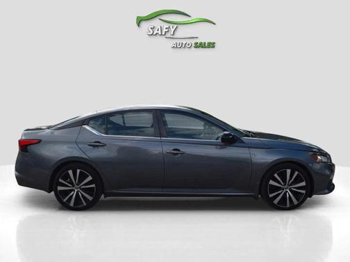 2020 Nissan Altima SR FWD