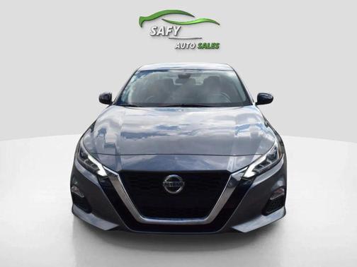 2020 Nissan Altima SR FWD