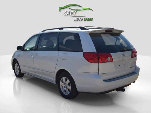 2007 Toyota Sienna XLE