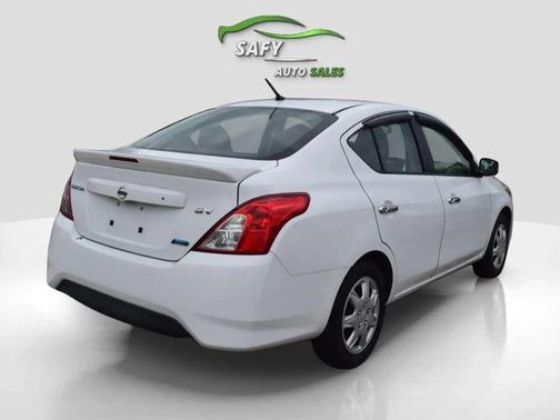 2016 Nissan Versa 1.6 SV