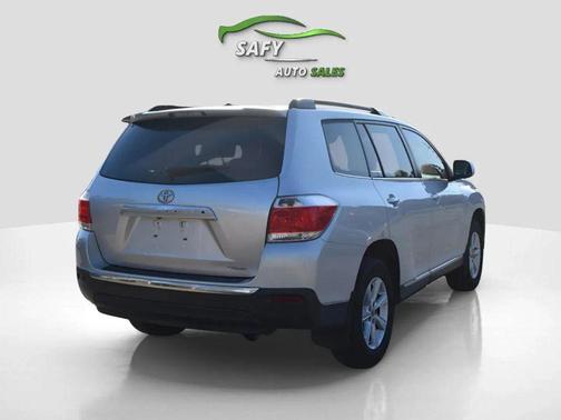 2012 Toyota Highlander SE