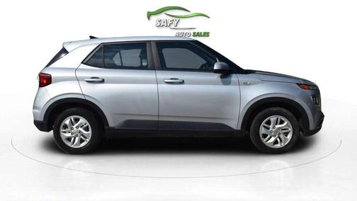 2021 Hyundai VENUE SE
