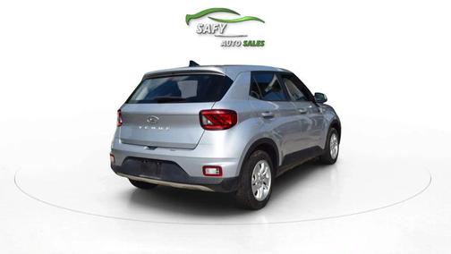 2021 Hyundai VENUE SE