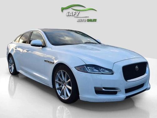 2016 Jaguar XJ XJ R-Sport