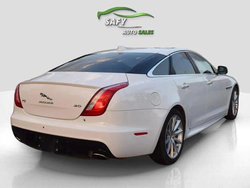 2016 Jaguar XJ XJ R-Sport