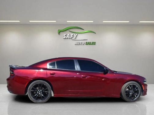 2017 Dodge Charger SXT